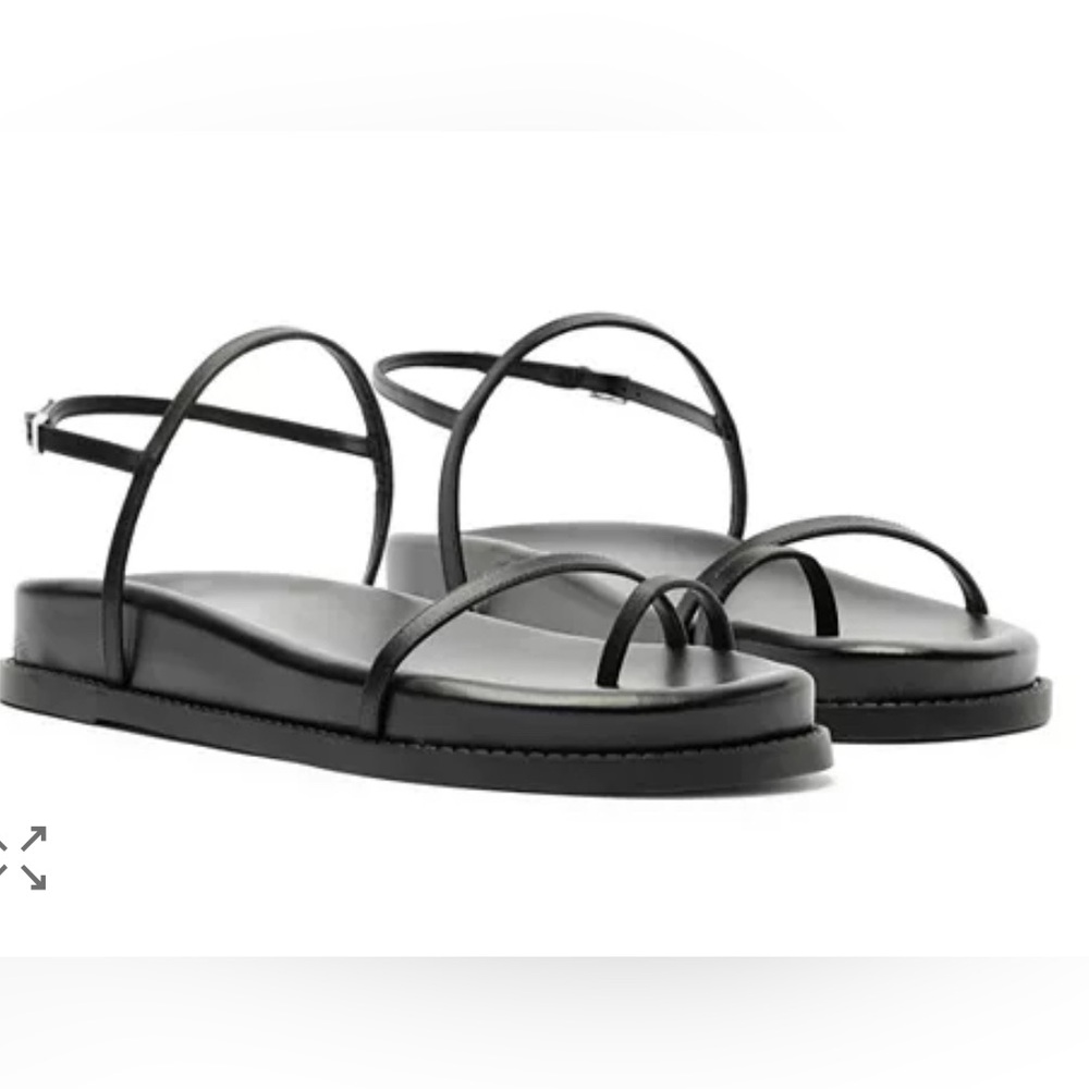 Schutz Women's Azzy Sporty Black Sandals size 7 NIB